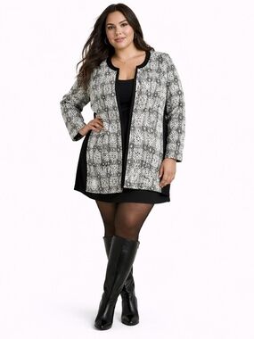 Black & White Lace Patch Dress Coat – Size XXL EUC